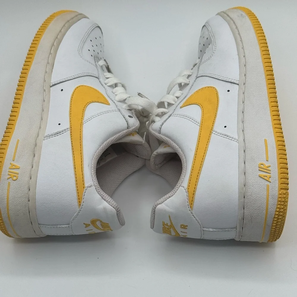 Nike Air Force 1 size 6y - Picture 7 of 11